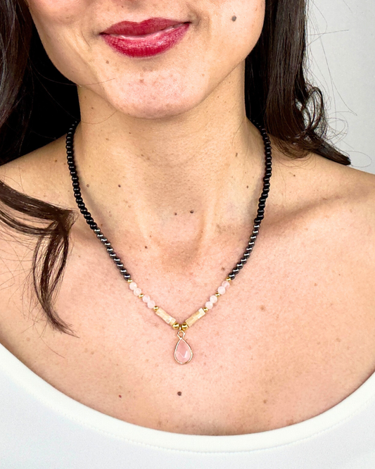 Collar Ancla de Luz - Cuarzo Rosa