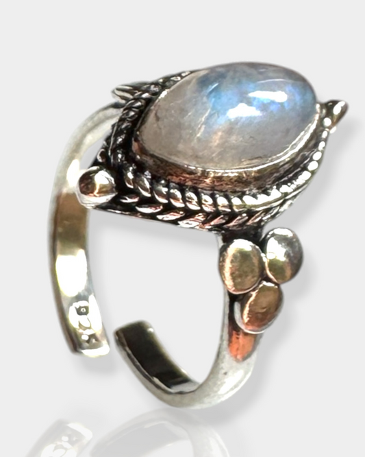 Anillo Destellos de Luna - Piedra Luna
