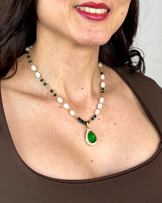 Collar Luz Esencial - Jade Verde