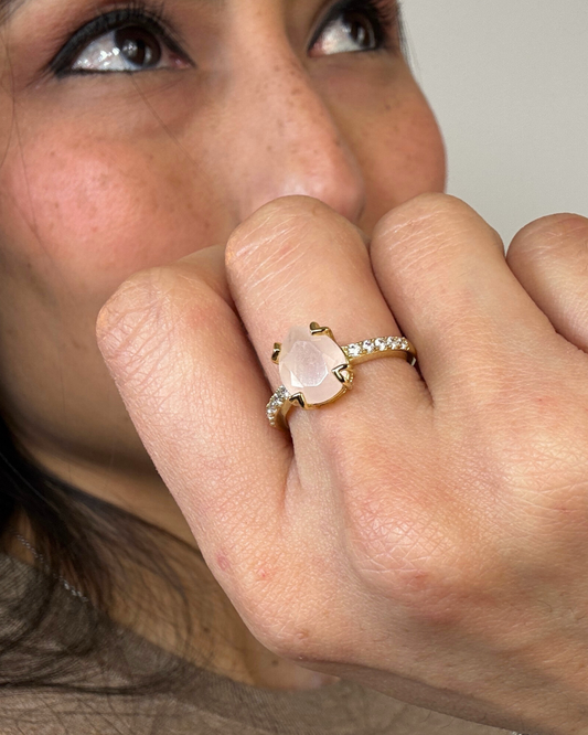 Anillo Intención - Cuarzo Rosa