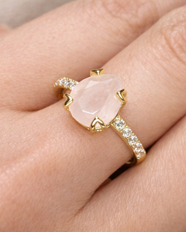 Anillo Intención - Cuarzo Rosa
