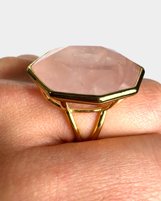 Anillo Presencia - Cuarzo Rosa